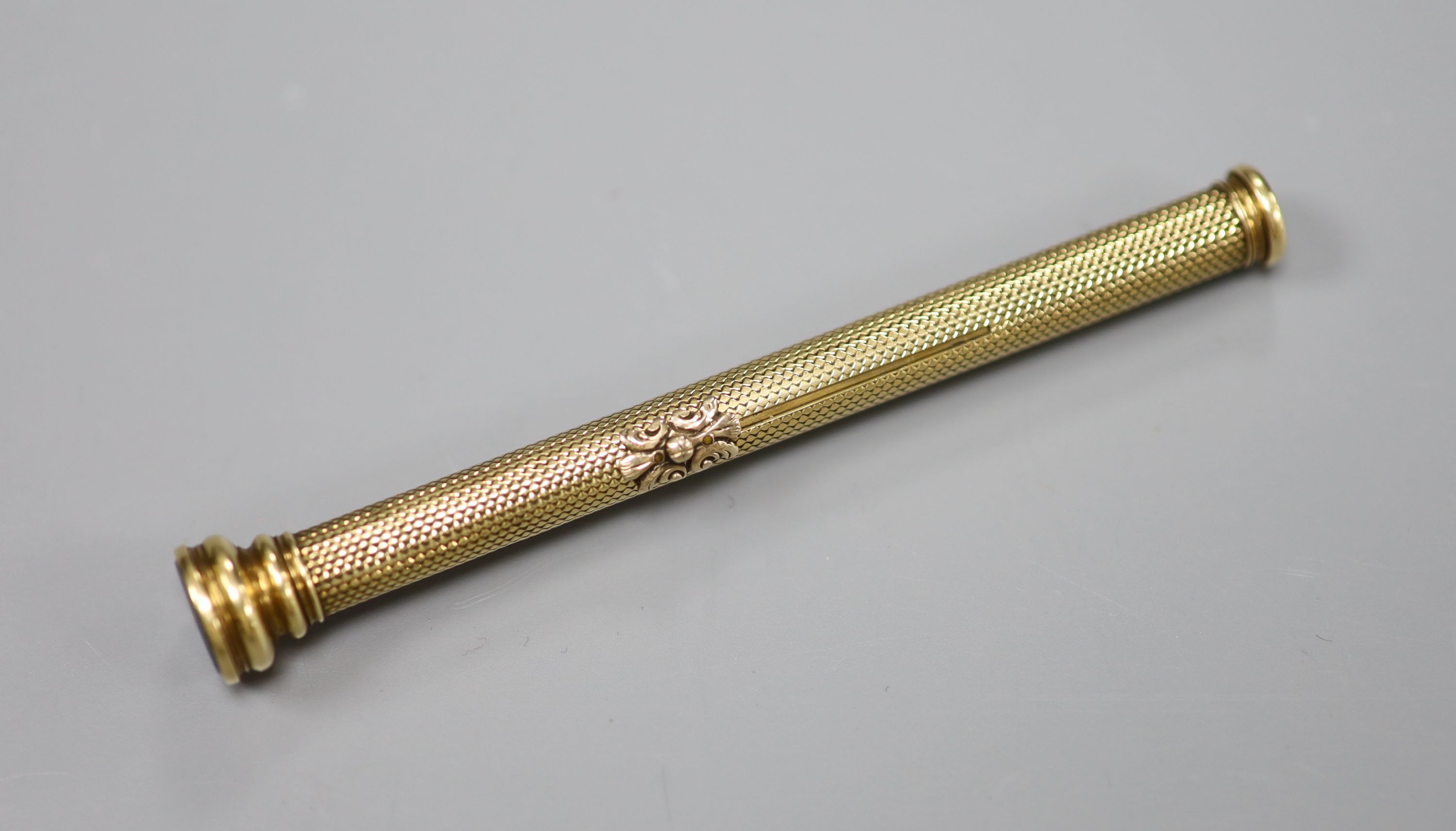 A late Victorian yellow metal overlaid and bloodstone inset propelling pencil and pen, by Sampson Mordan & Co, 9cm.